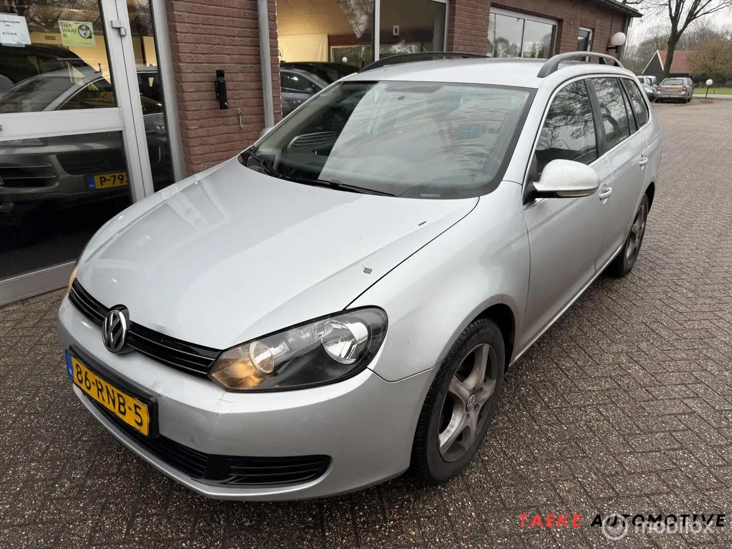 Volkswagen Golf Variant 1.6 TDI Comfortline BlueMotion Grijs - 1