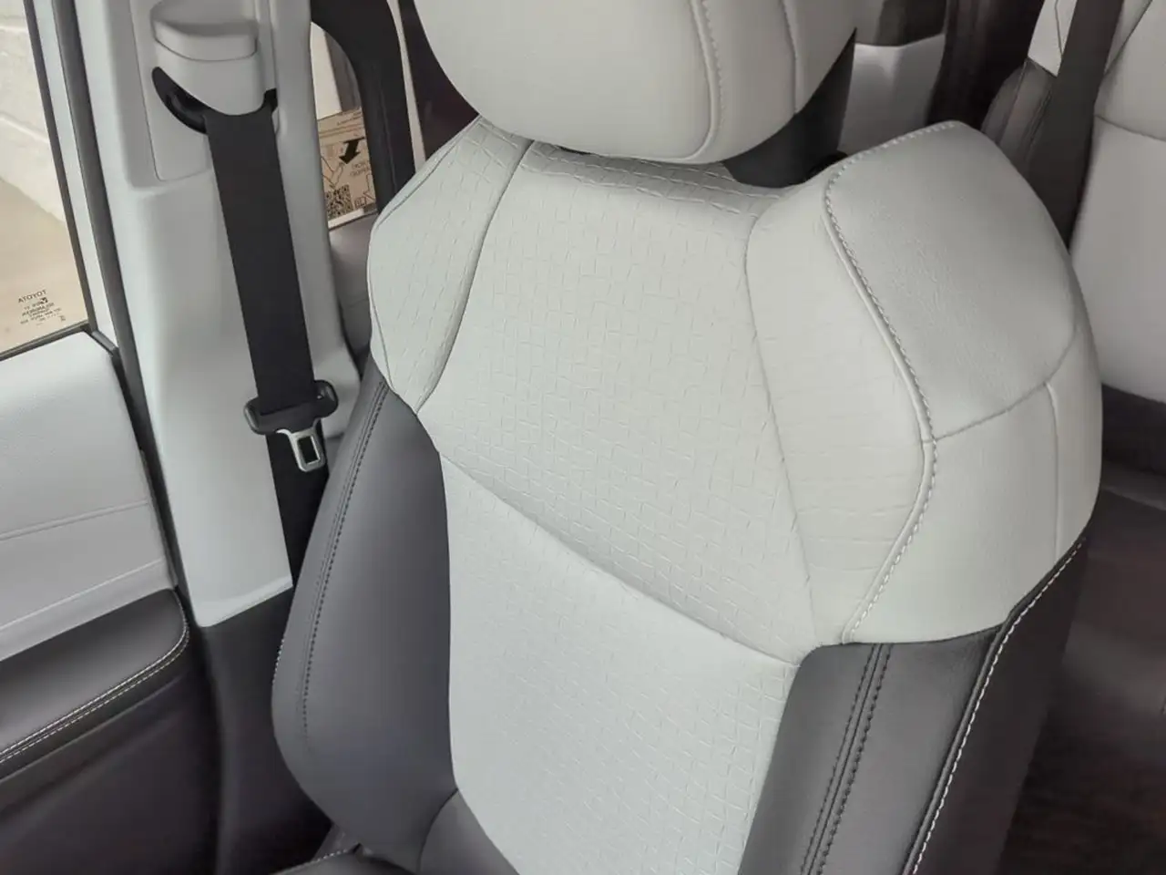 Toyota Sienna снимка Toyota Sienna