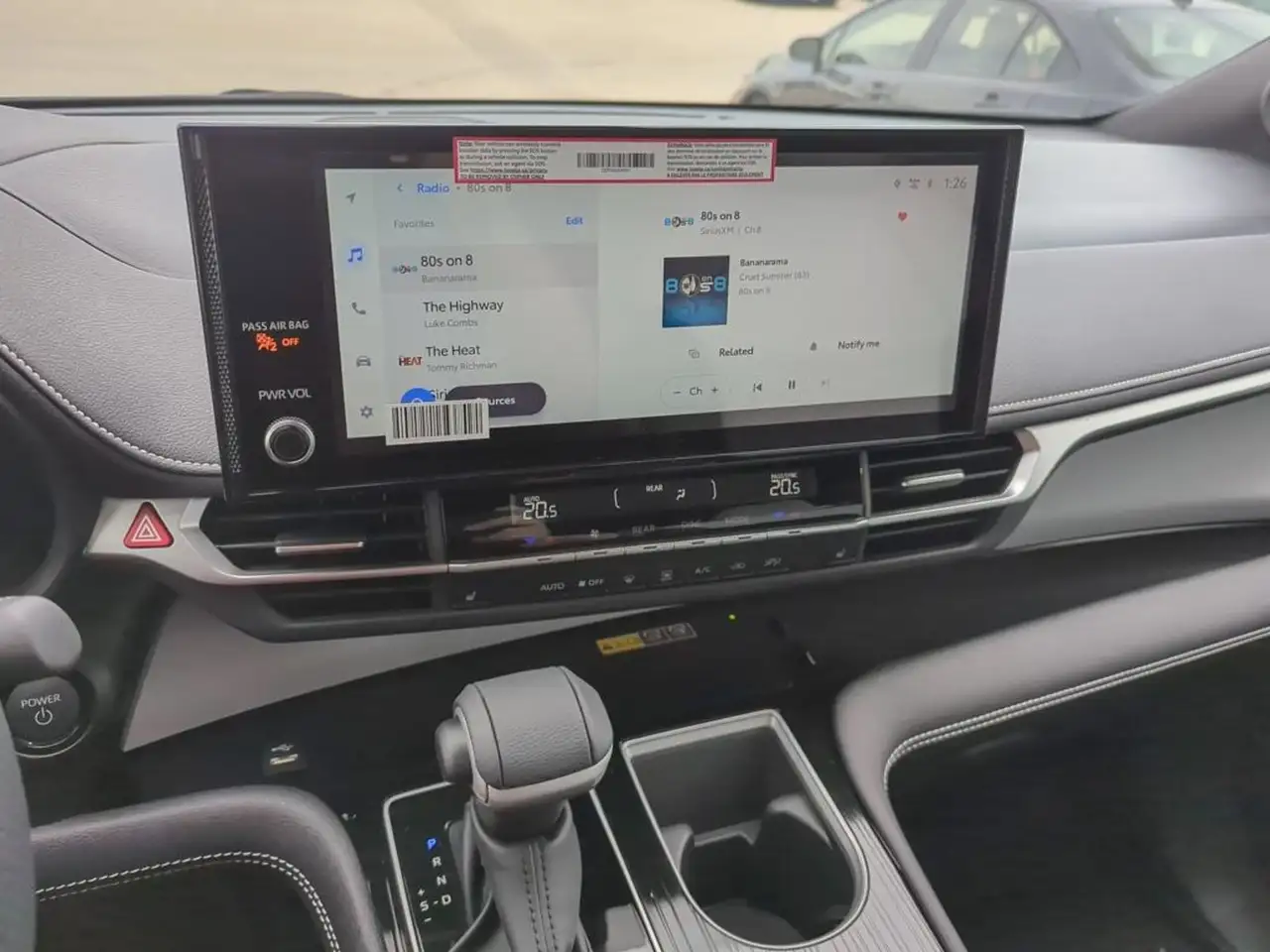 Toyota Sienna снимка Toyota Sienna