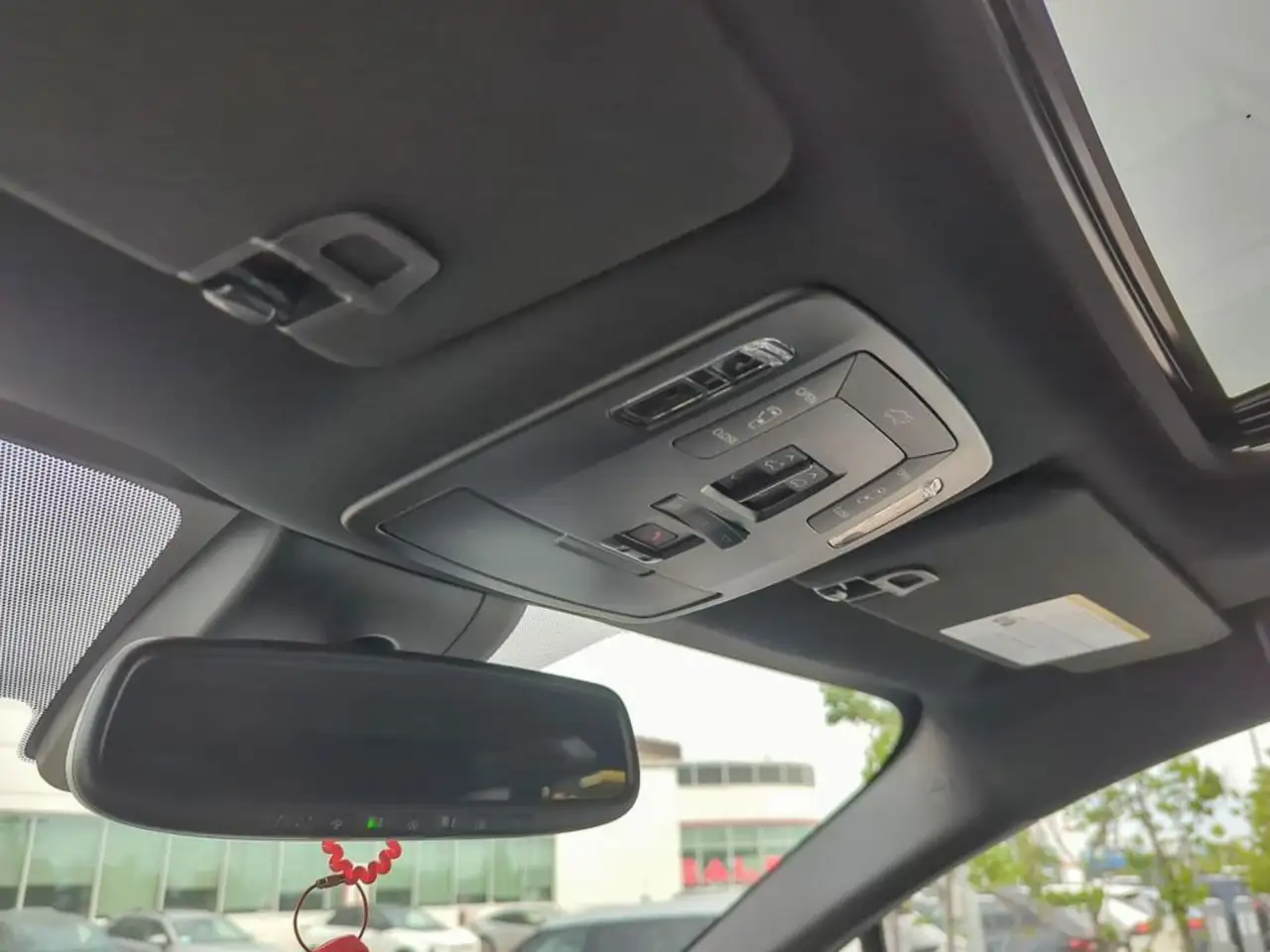 Toyota Sienna снимка Toyota Sienna
