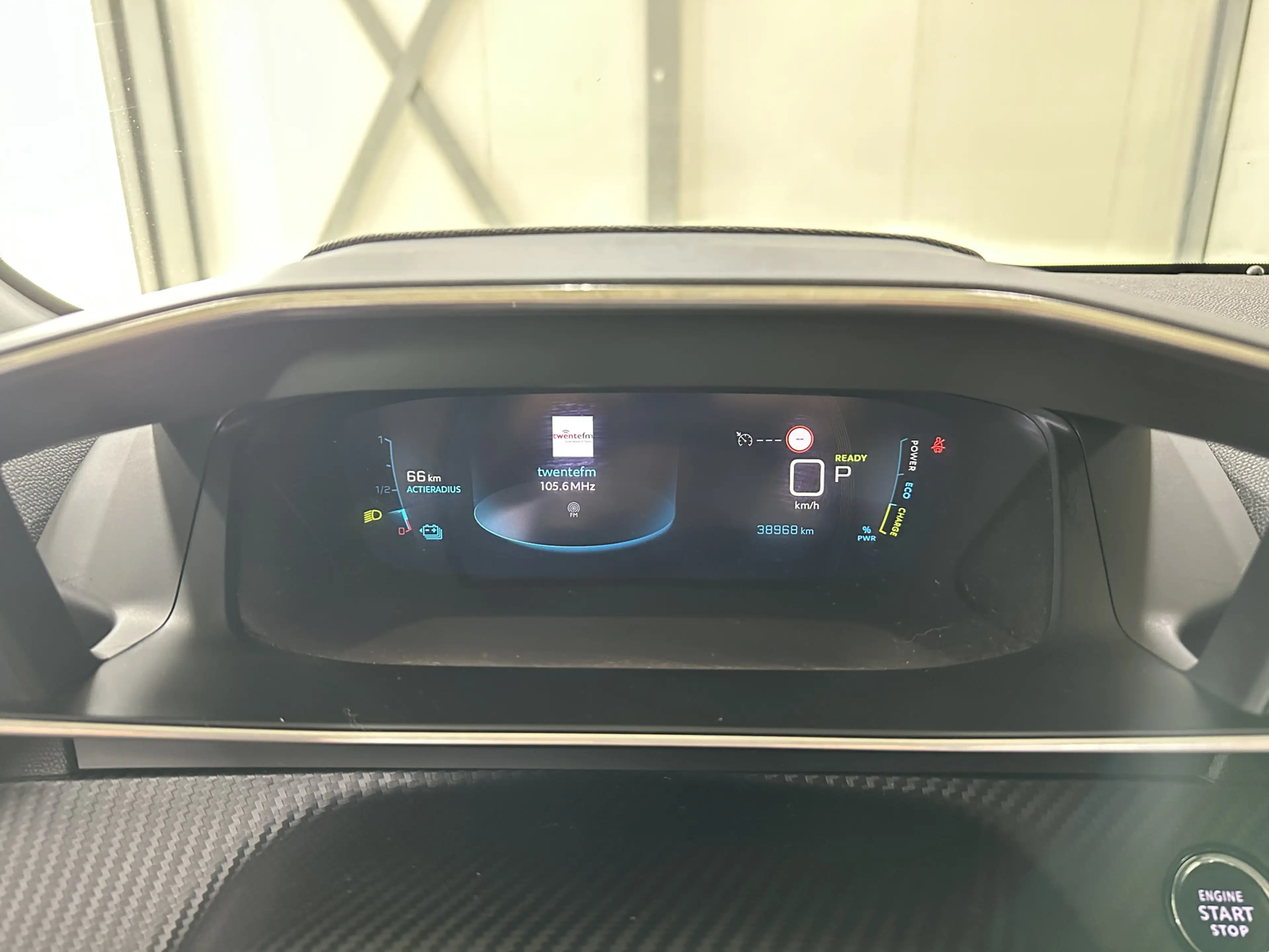 Peugeot e-208 EV Allure Pack 50 kWh | Stoelverwarming | Navi | C — photo 8