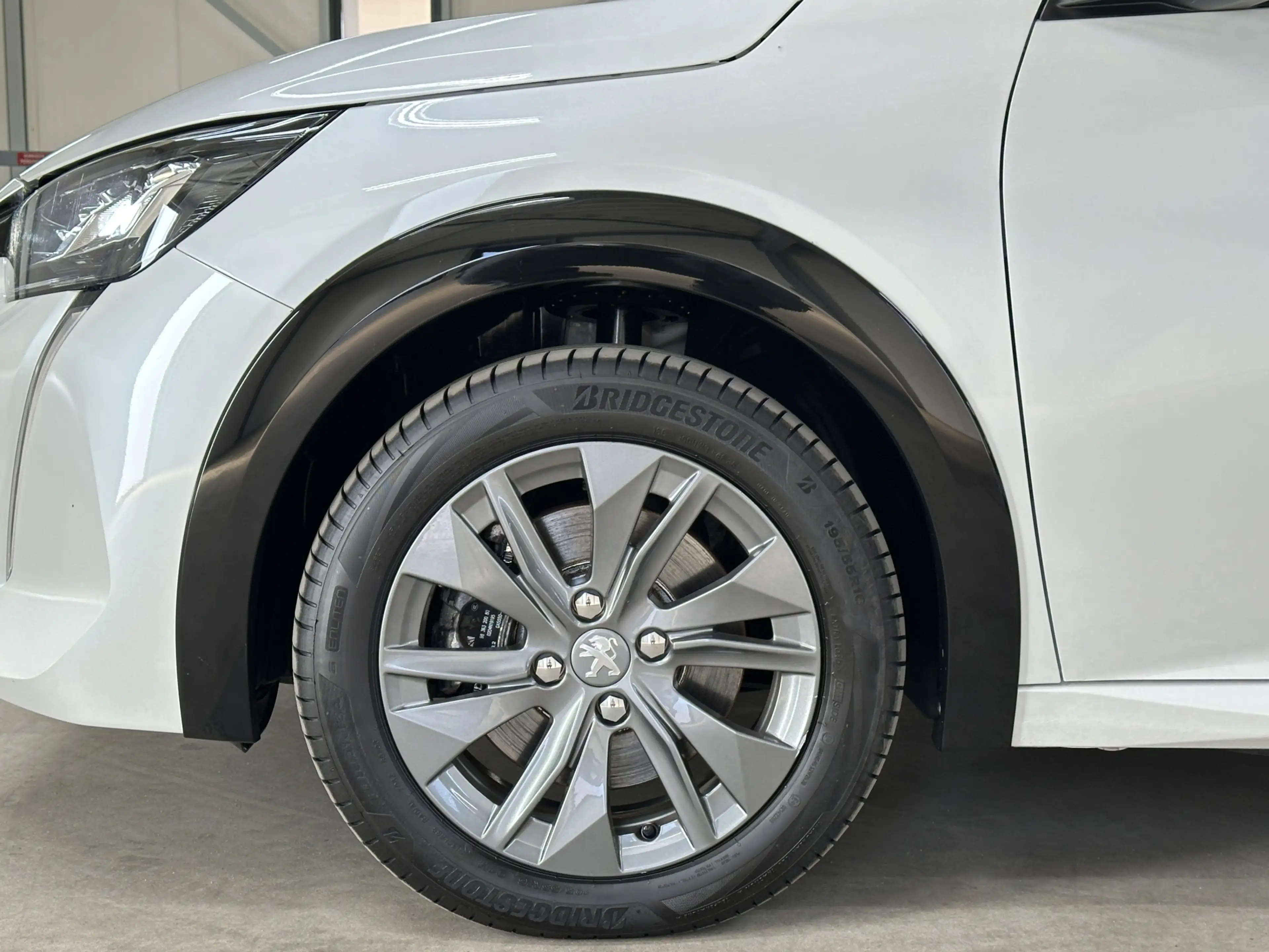 Peugeot e-208 EV Allure Pack 50 kWh | Stoelverwarming | Navi | C — photo 31