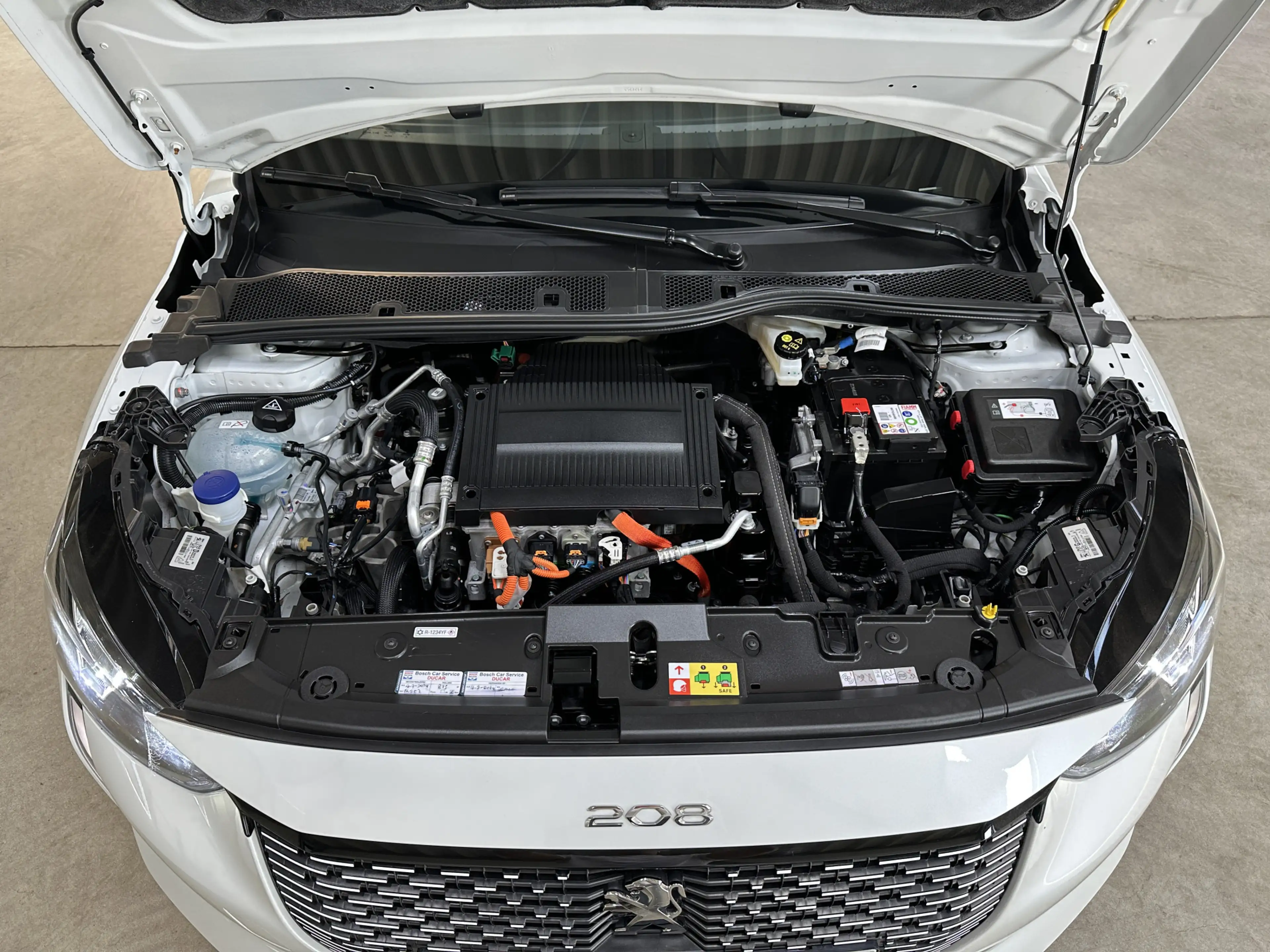Peugeot e-208 EV Allure Pack 50 kWh | Stoelverwarming | Navi | C — photo 32