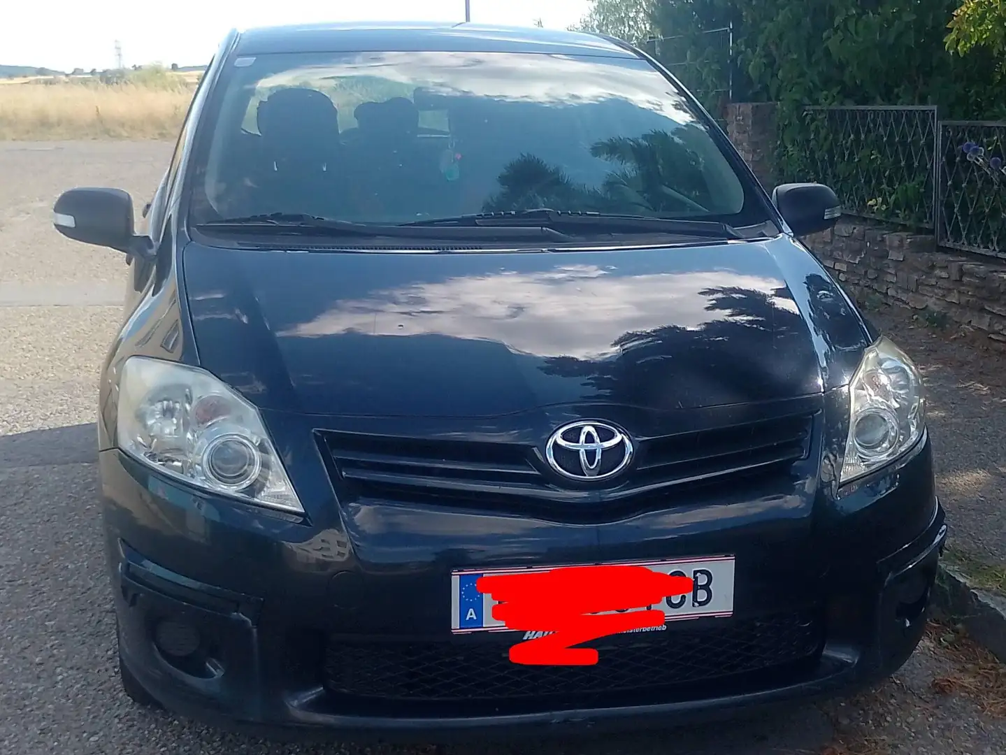 Toyota Auris Partikel Ventil defekt Schwarz - 2