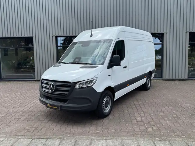 Mercedes-Benz 320