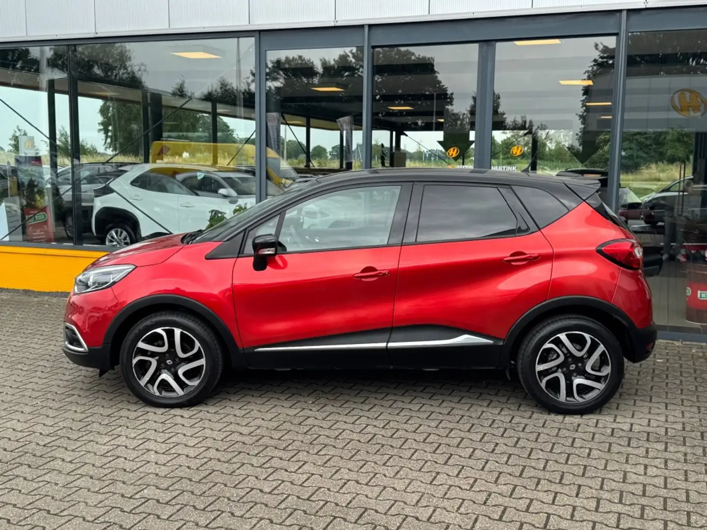 Renault Captur 1.2 TCe xMod - camera - leer - navi - stoelverwarm Czerwony - 2