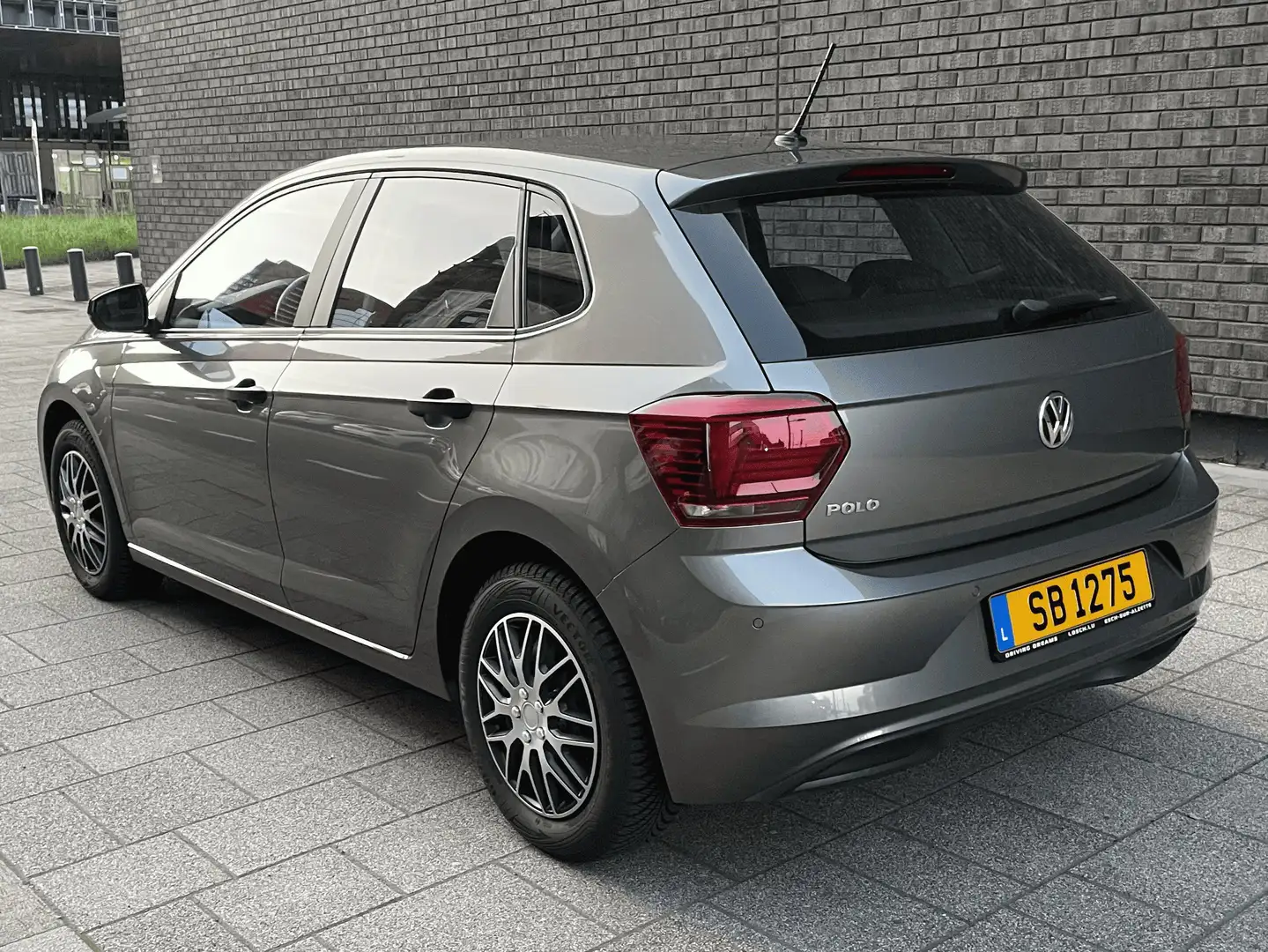 Volkswagen Polo Polo 1.0 80 S Gris - 2