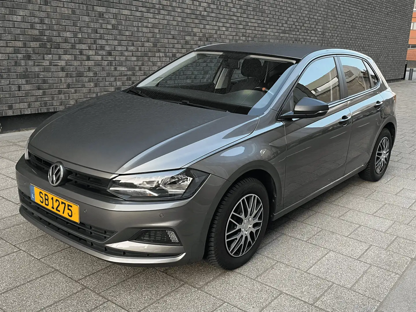 Volkswagen Polo Polo 1.0 80 S Gris - 1