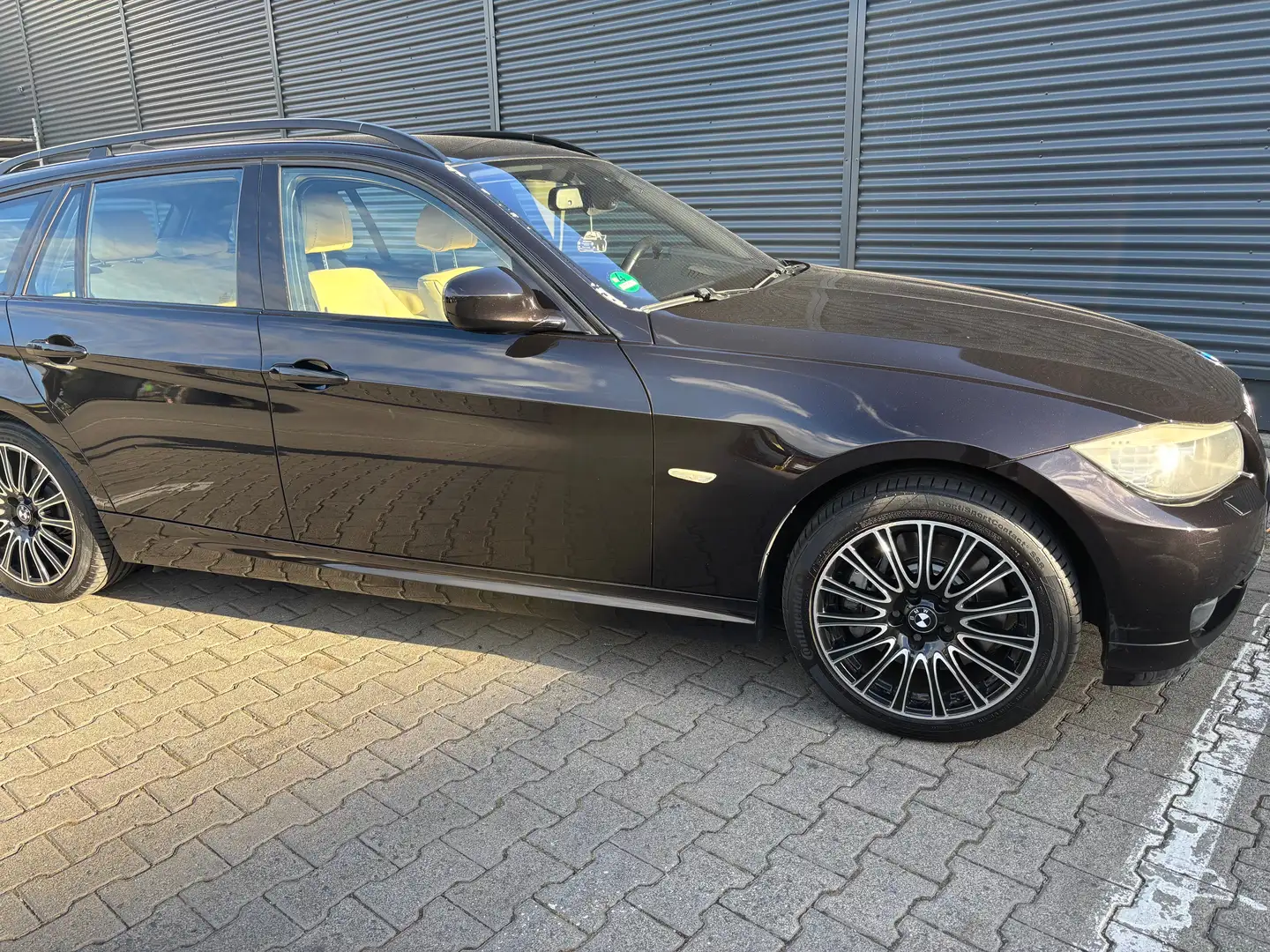 BMW 330 330d xDrive DPF Touring Černá - 1