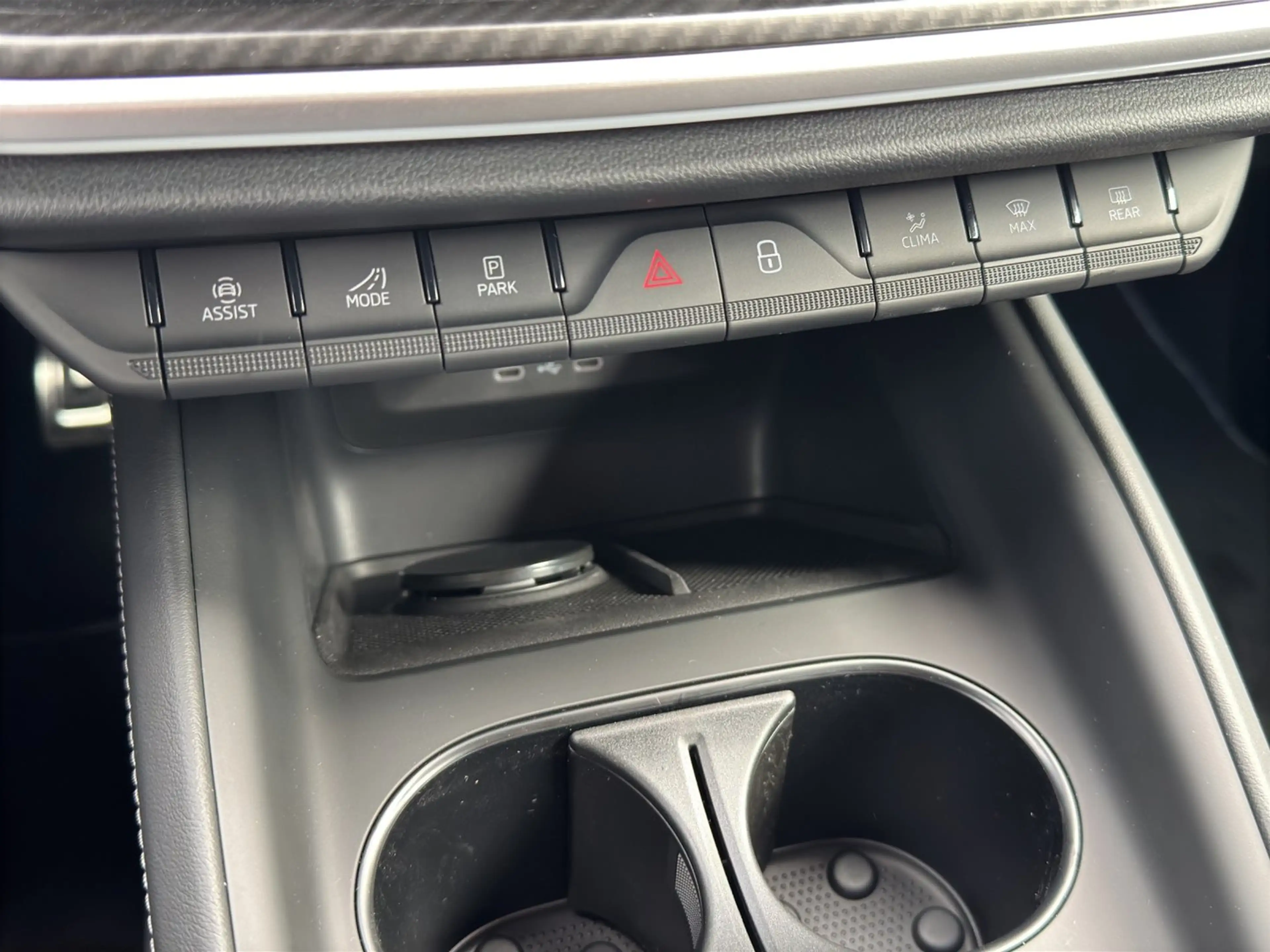 Skoda Elroq Sportline 85 — photo 15