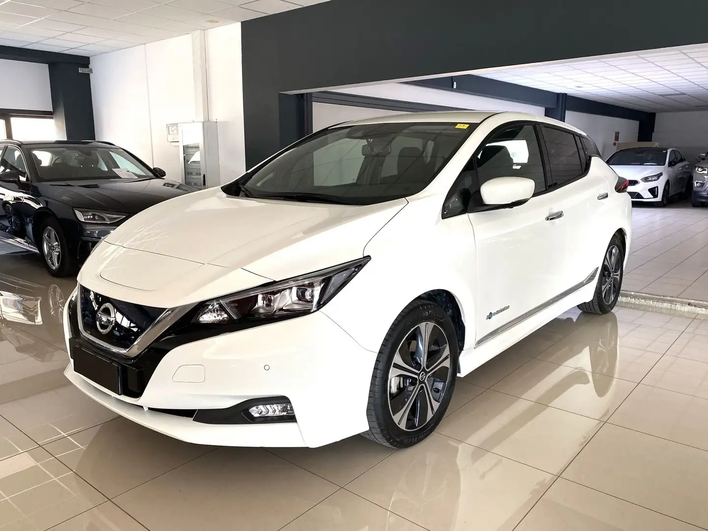 Nissan Leaf Business 40 kWh Bianco - 1