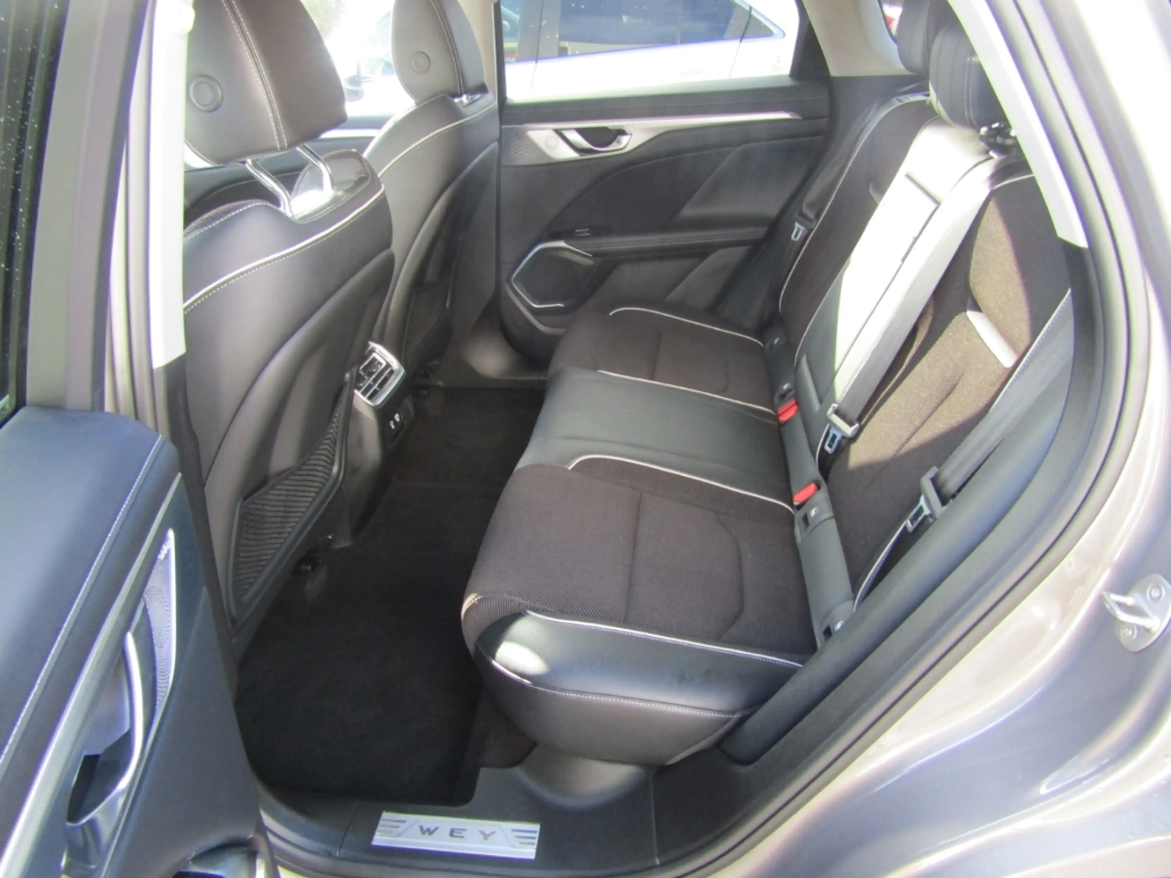 GWM WEY 05 2.0 PHEV 350 kW AWD Premium — photo 6