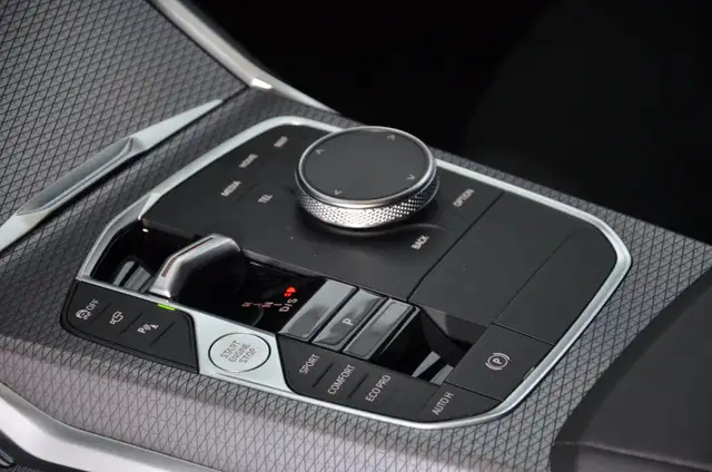 BMW 320 d xDrive Ansicht 11