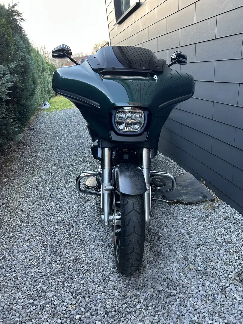 Harley-Davidson Street Glide - 1