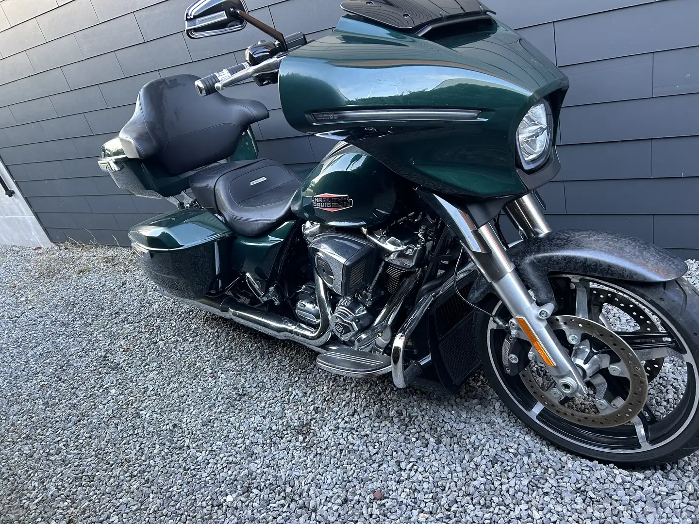 Harley-Davidson Street Glide - 2