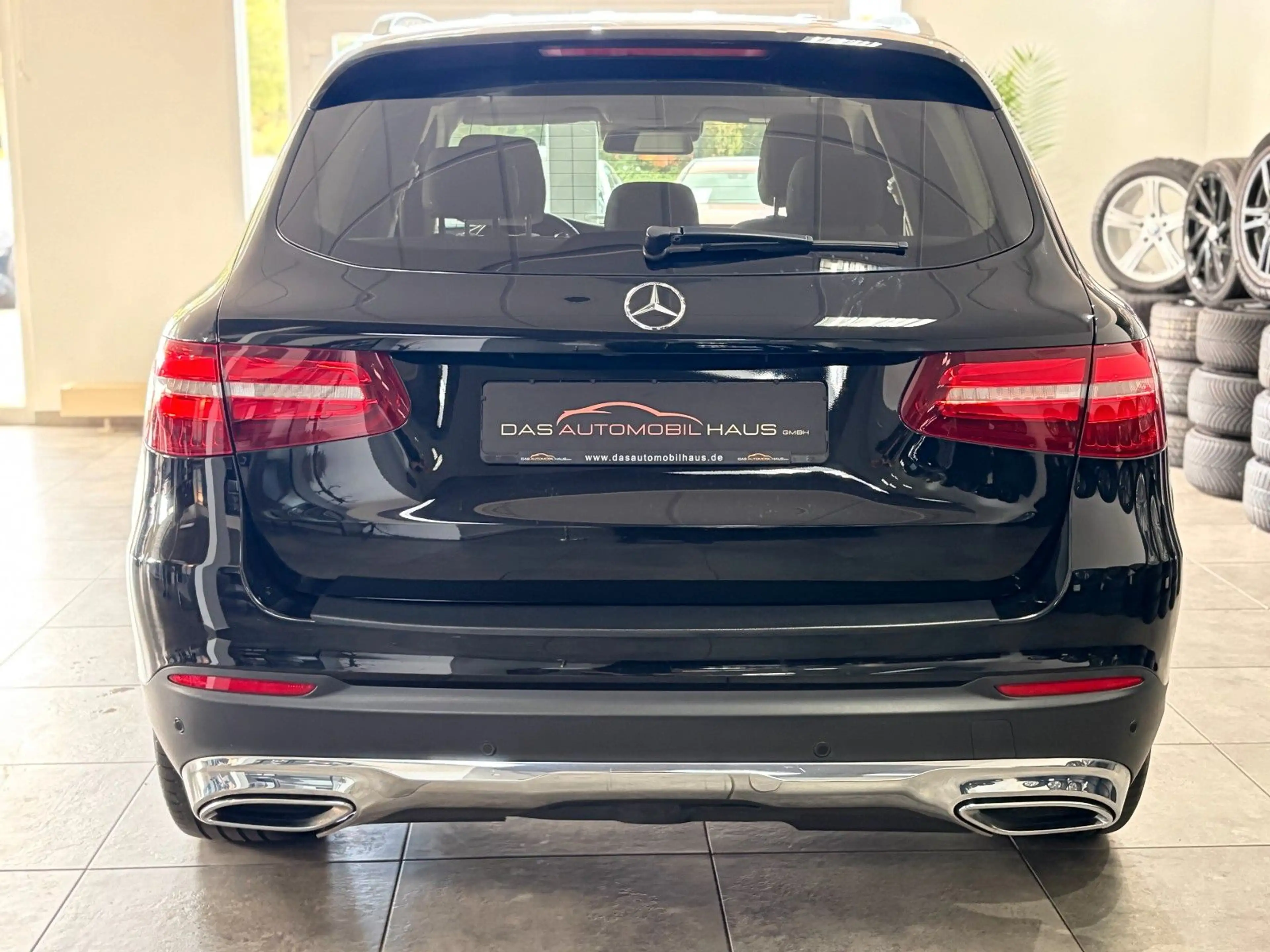 Mercedes-Benz GLC 250 GLC250*Exclusive*1Hand*Pano*AHK*Distro*Leder*ILS — photo 11
