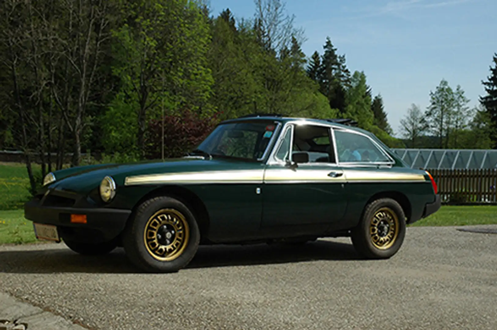 MG MGB GT Grün - 1
