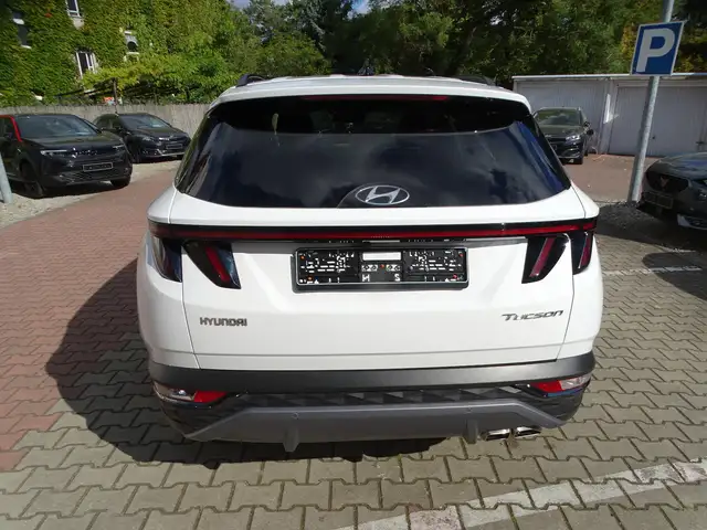 Hyundai Tucson view 4