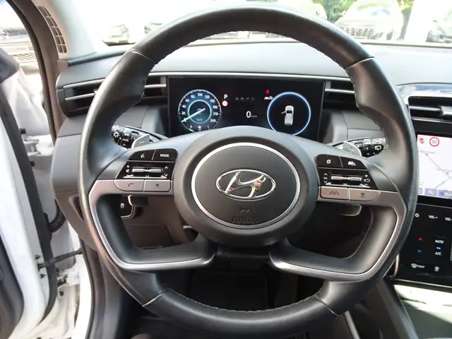 Hyundai Tucson view 12