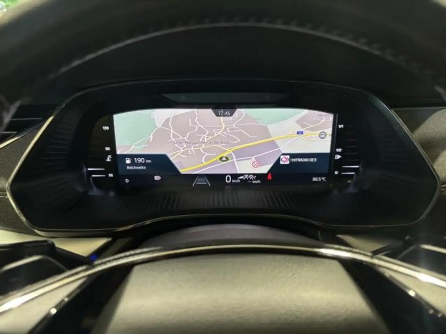 Skoda Octavia DSG VIRTUAL COCKPIT HEAD-UP-DISPLAY MATRIX BEAM Schwarz - 2