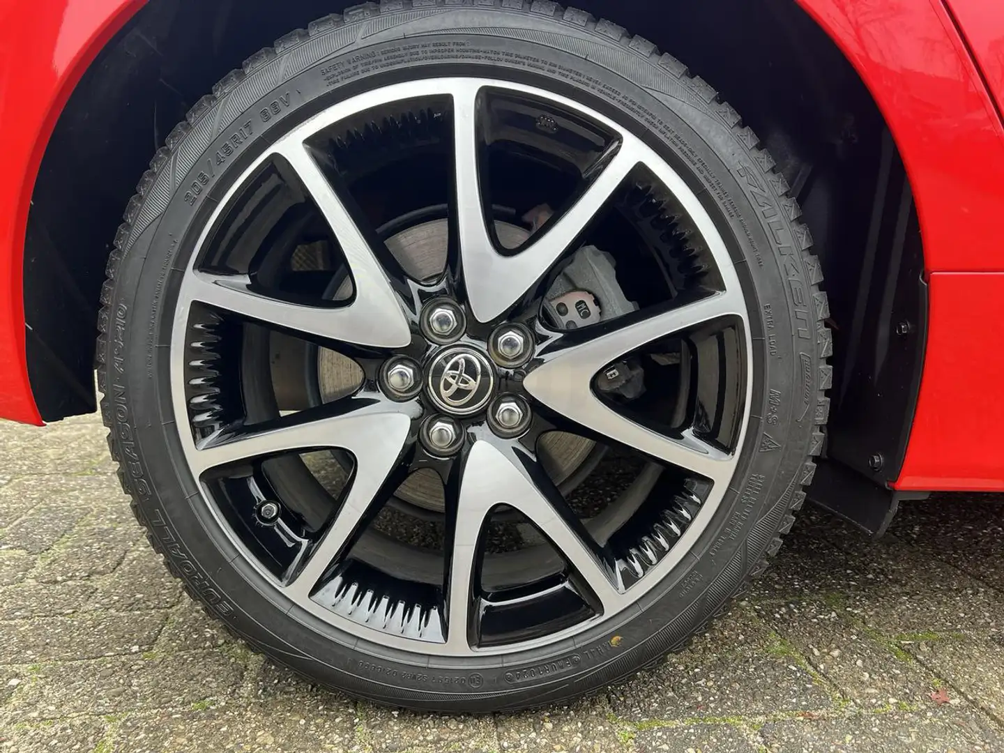 Toyota Yaris 1.5 Hybrid Launch Edition 5-drs A/T + BOVAG Rot - 2