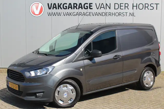 Ford Transit Courier 1.5-75pk TDCI Economy Edition. Handige nette bedri