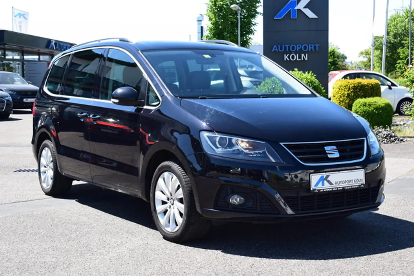 SEAT Alhambra Style*1.Hand*Panorama*R-Kam*Xenon*Navi* Чёрный - 1