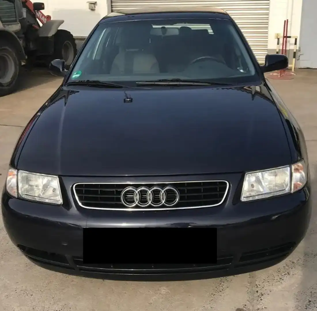 Audi A3 A3 1.6 Ambition Schwarz - 1
