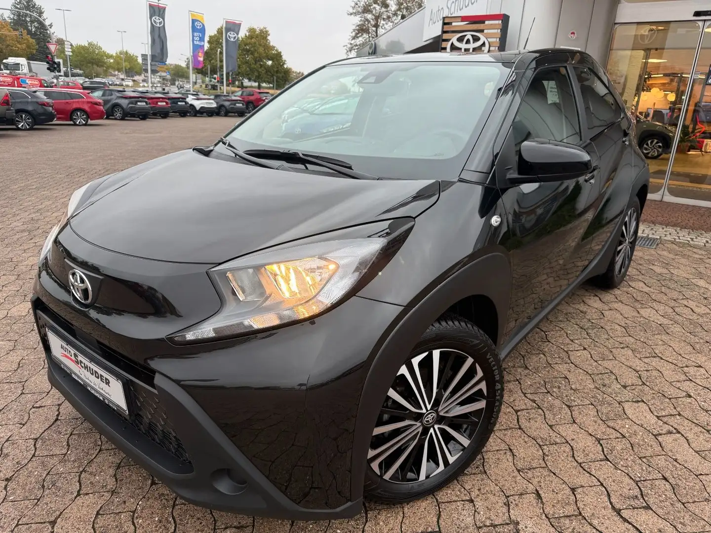 Toyota Aygo X Play **KAMERA/CARPLAY** Schwarz - 1