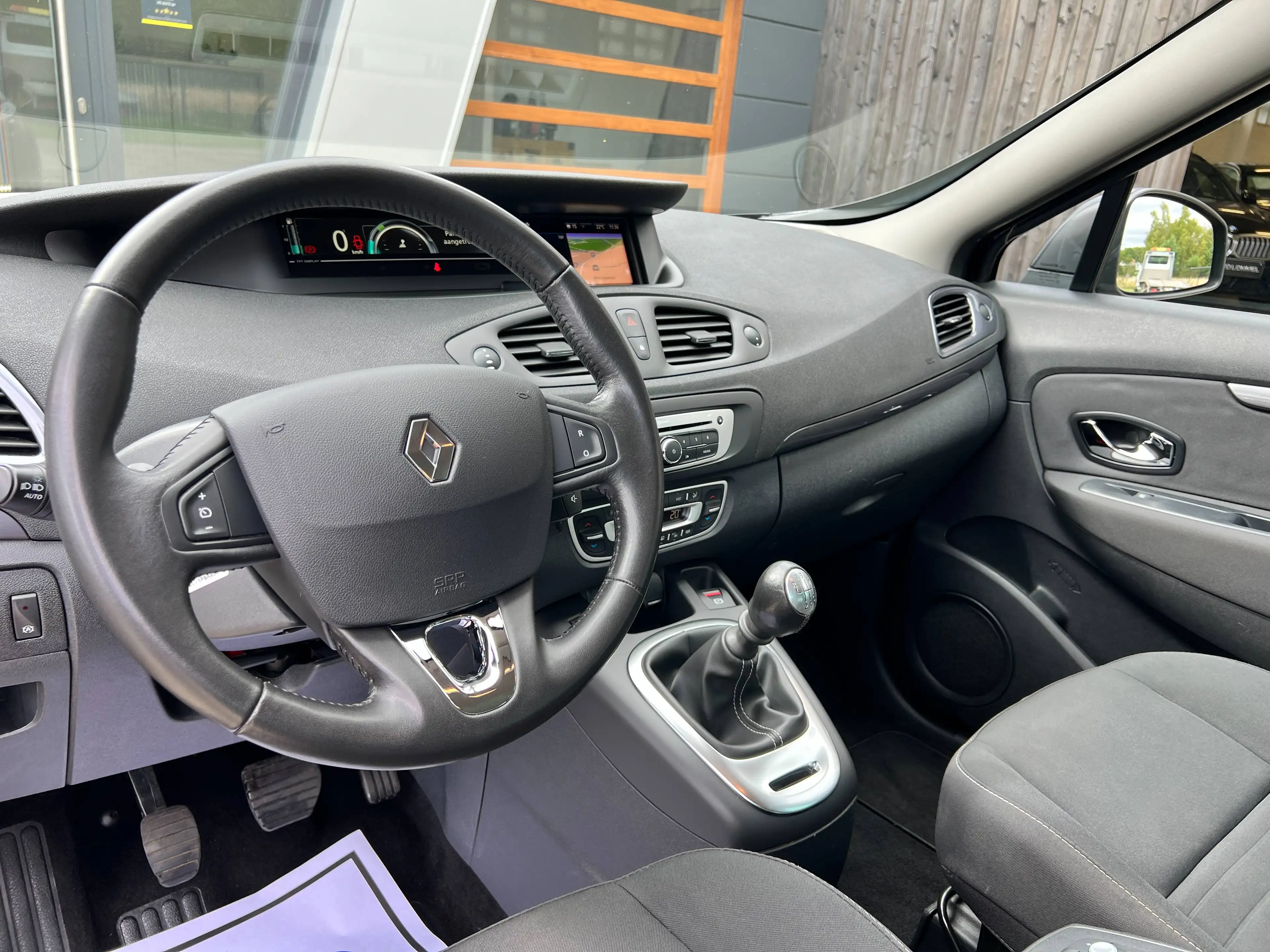 Renault Scenic 1.5Dci - 7 PLAATSEN/ NAVI/ CRUISE CONTROL/ AIRCO/ GARANTIE — photo 8