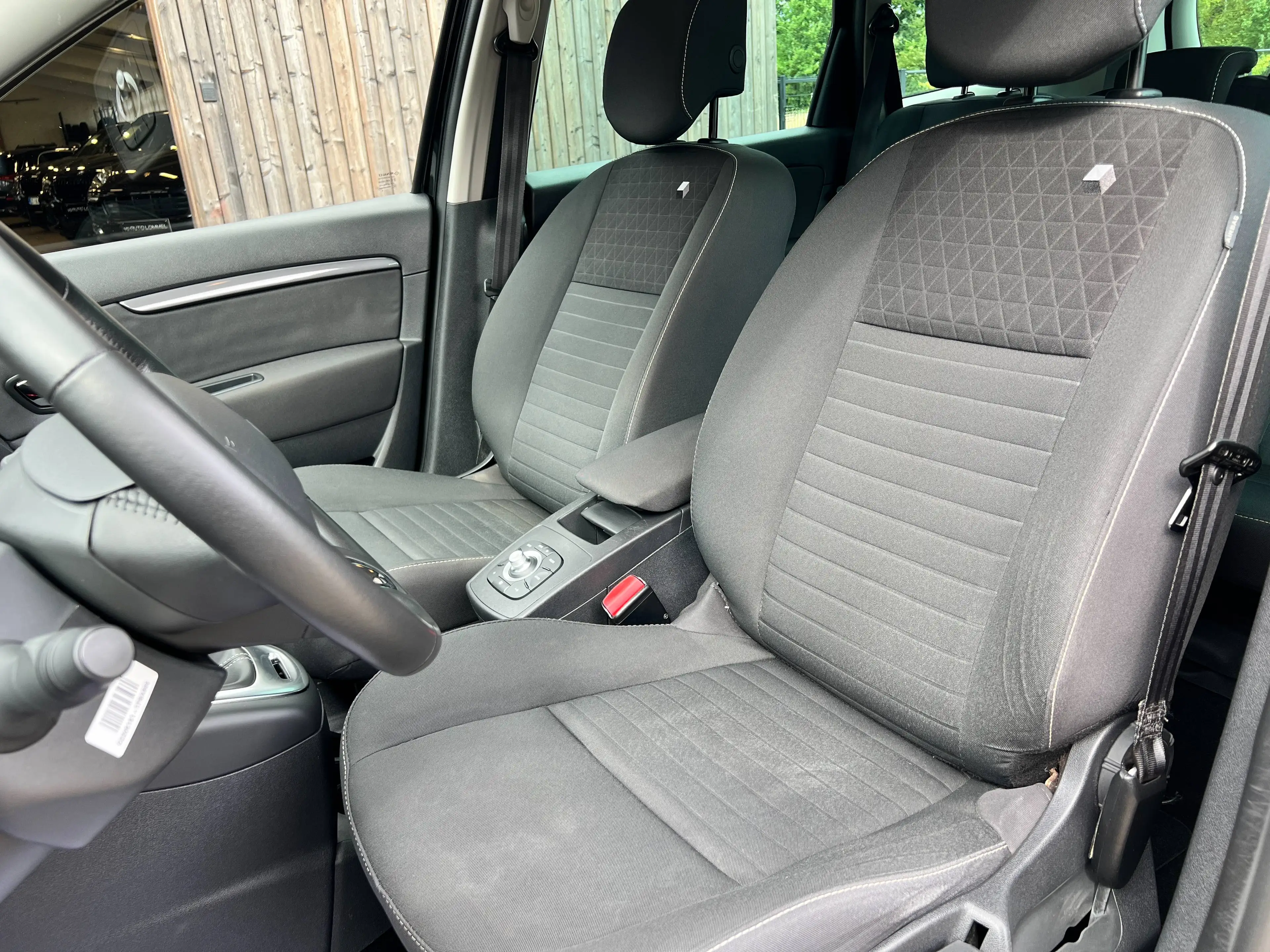 Renault Scenic 1.5Dci - 7 PLAATSEN/ NAVI/ CRUISE CONTROL/ AIRCO/ GARANTIE — photo 7