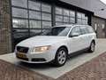 Volvo V70 2.0 D2 136 PK Classic Edition Weiß - thumbnail 1