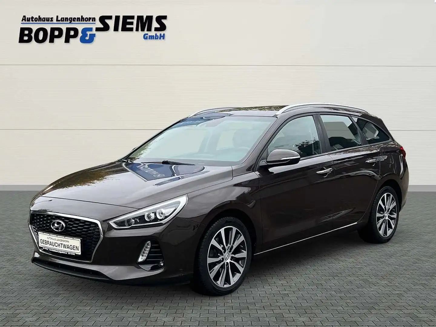 Hyundai i30 Kombi 1.0 T-GDI 'Trend' Navi+Komfort Paket' Braun - 1