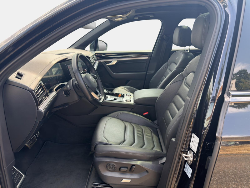 Volkswagen Touareg 3.0 V6 TDI R-Line*Pano/Navi/AHK/Stdhzg.* — photo 10