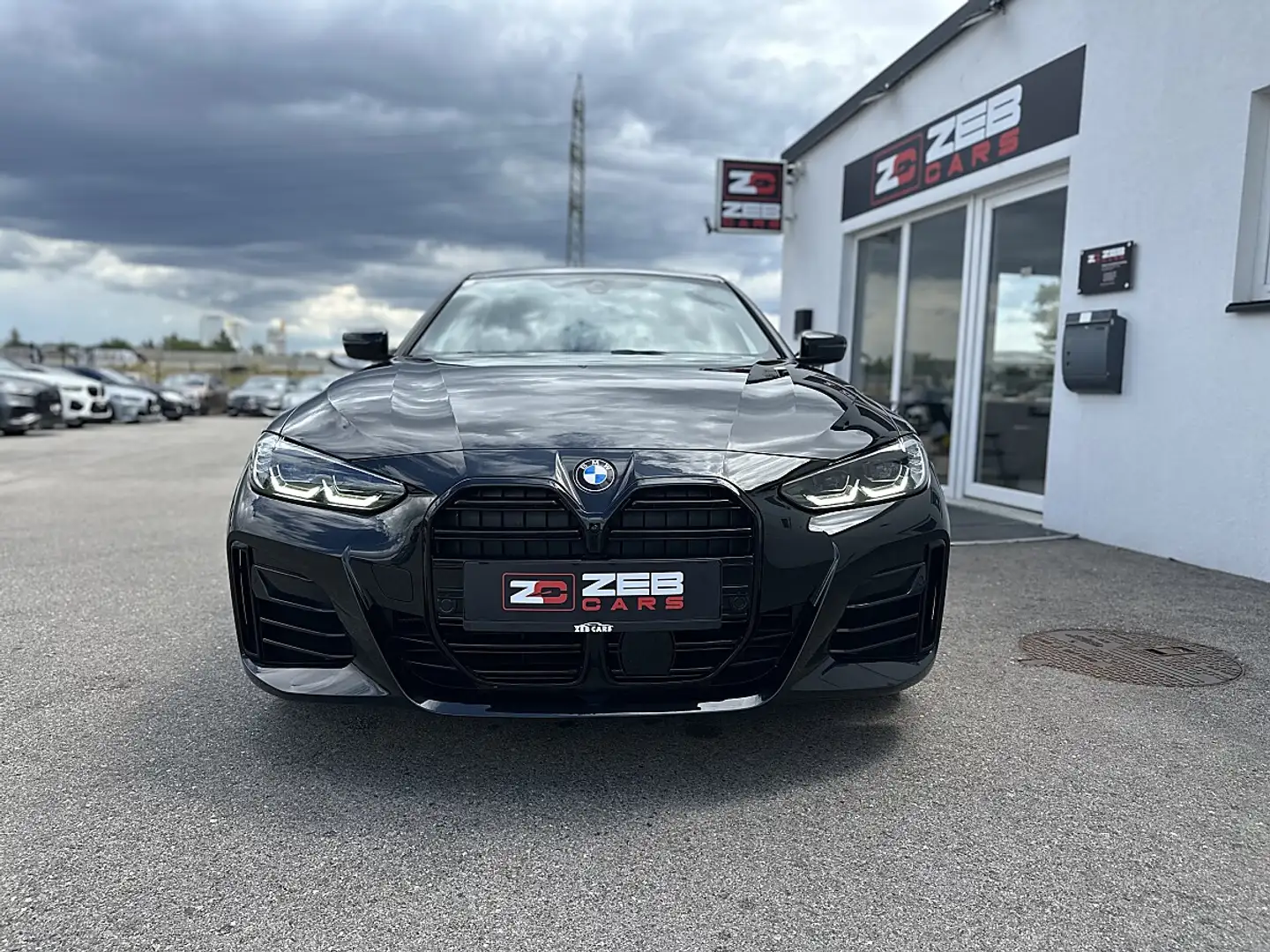 BMW 430 i Gran Coupe Aut. M Paket Schwarz - 2