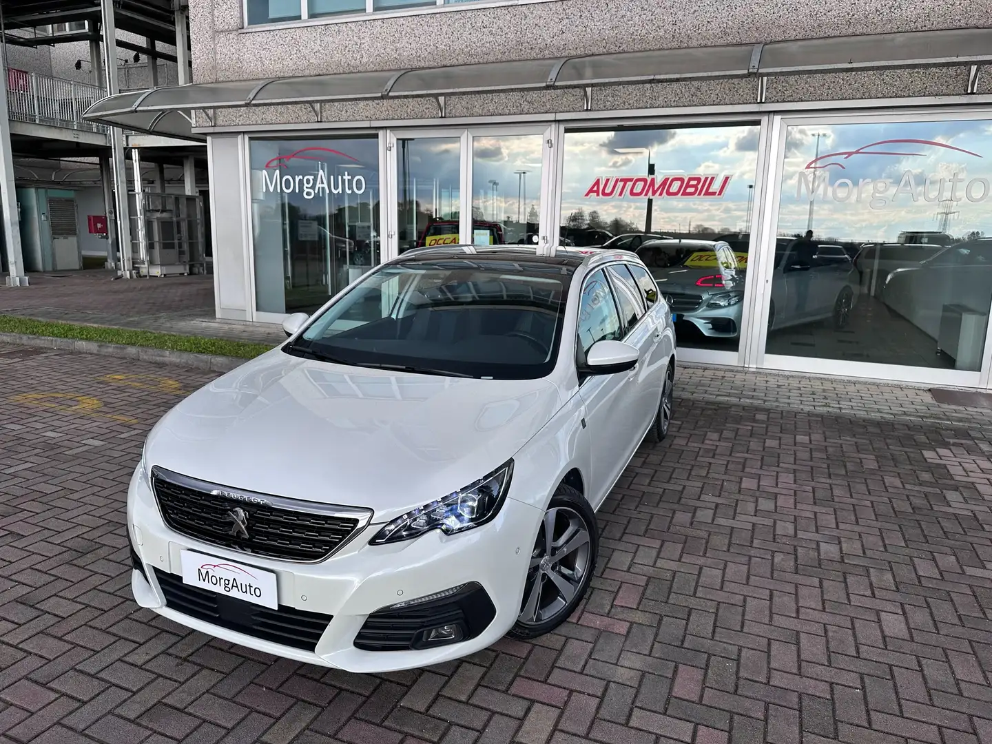 Peugeot 308 SW 1.5bluehdi AUTOMATICA! TETTO! FARI LED! EURO6D! Bianco - 1