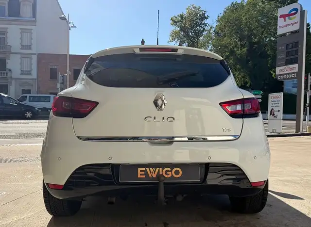 Renault Clio view 4