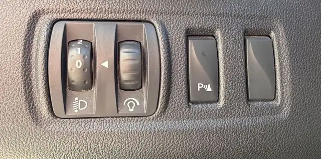 Renault Clio view 24