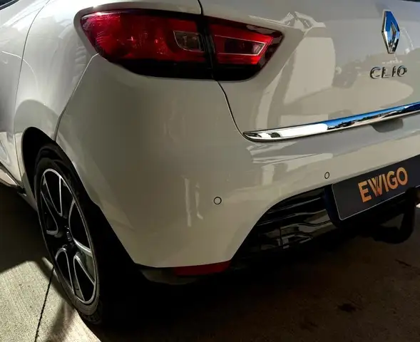 Renault Clio view 19