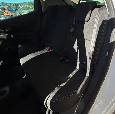 Renault Clio view 10