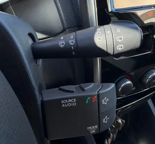 Renault Clio view 23