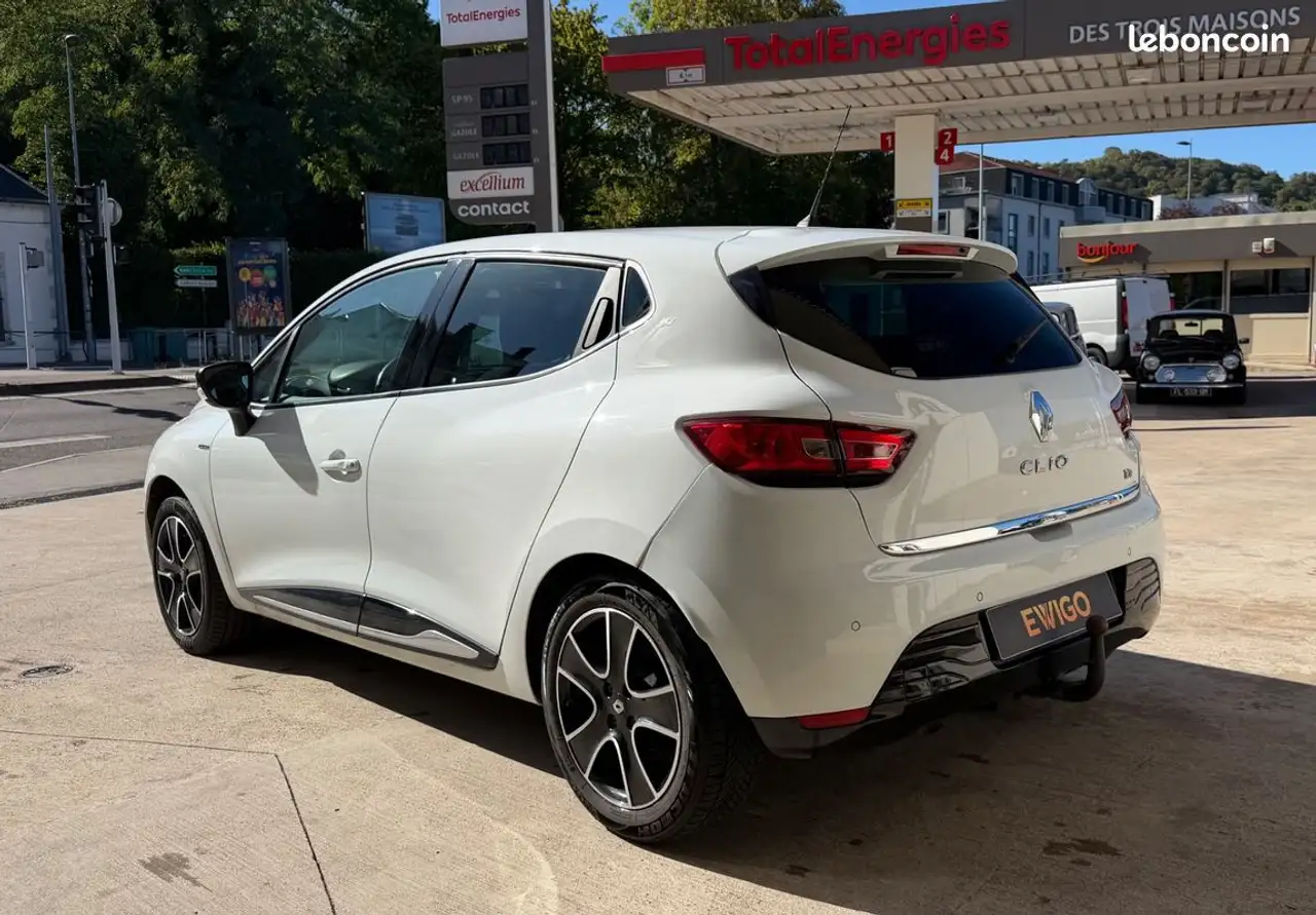 Renault Clio Citadine 5 portes — photo 5