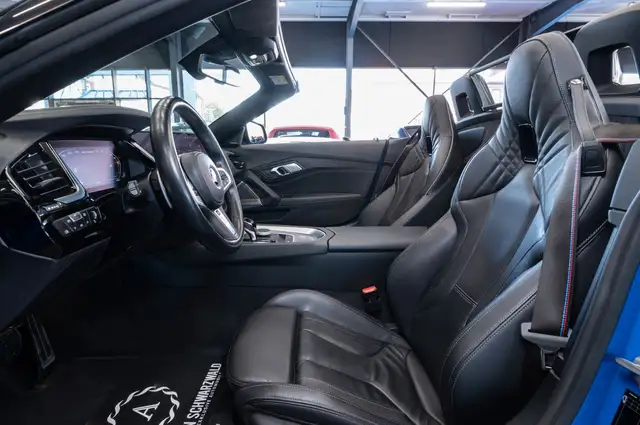 BMW Z4 M view 12