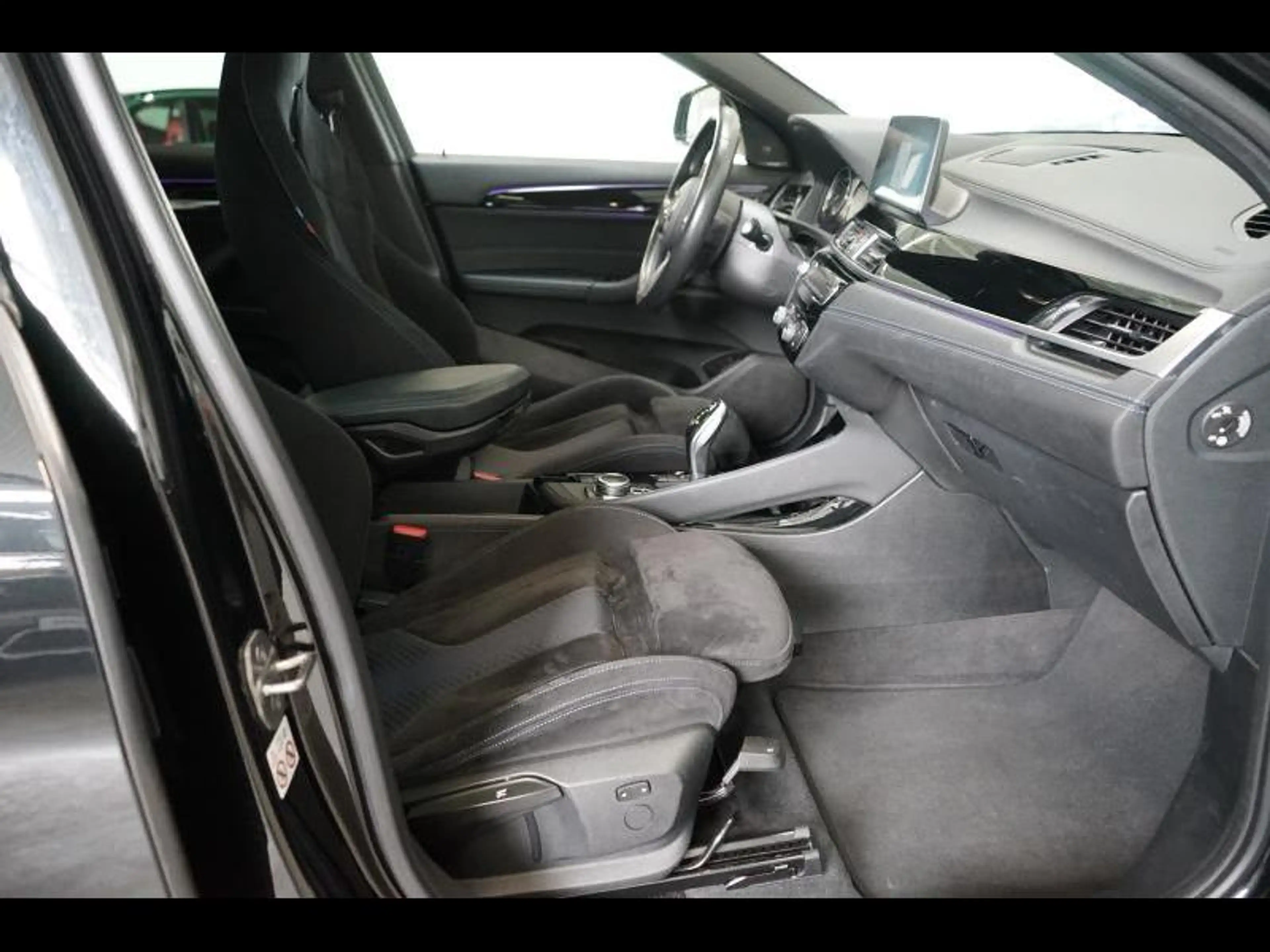 BMW X2 - Panoroof - HUD - Harman/Kardon - LED — photo 15
