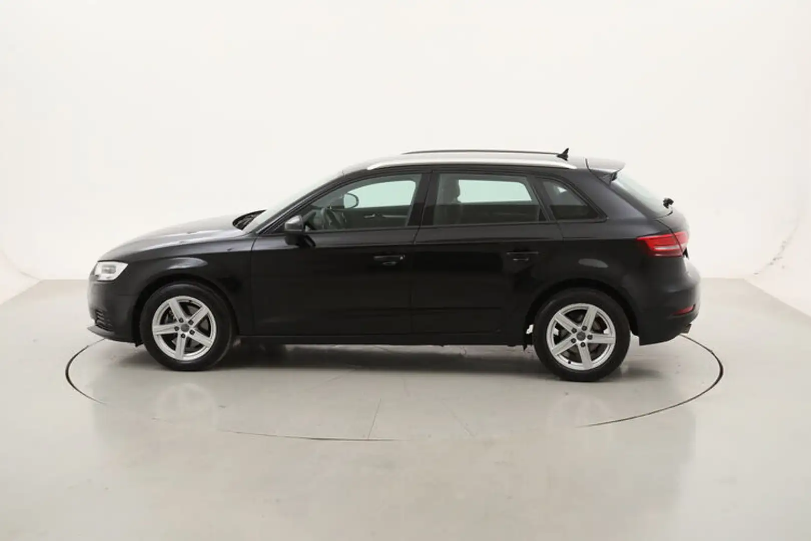 Audi A3 SPB Business S tronic 1.6 Diesel 116CV Nero - 2