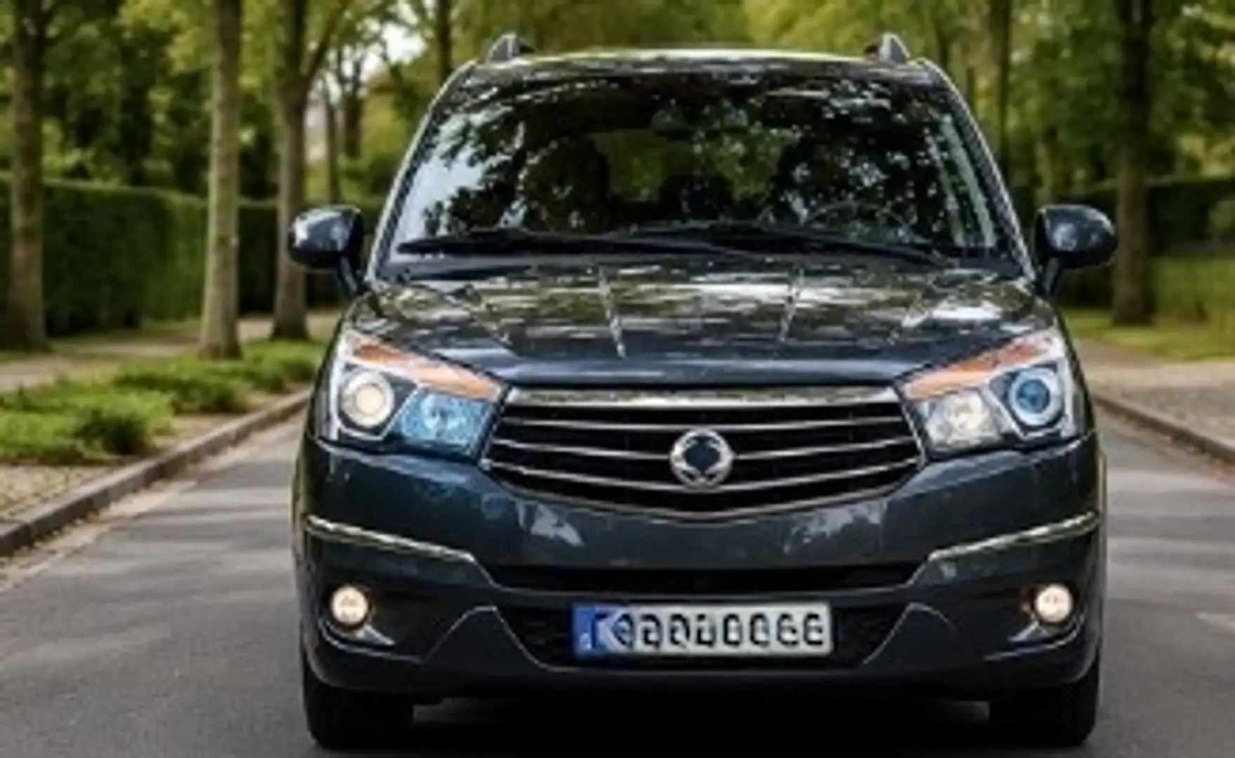 SsangYong Rodius 2.2 SV220e-XDi 2WD Quartz - 1