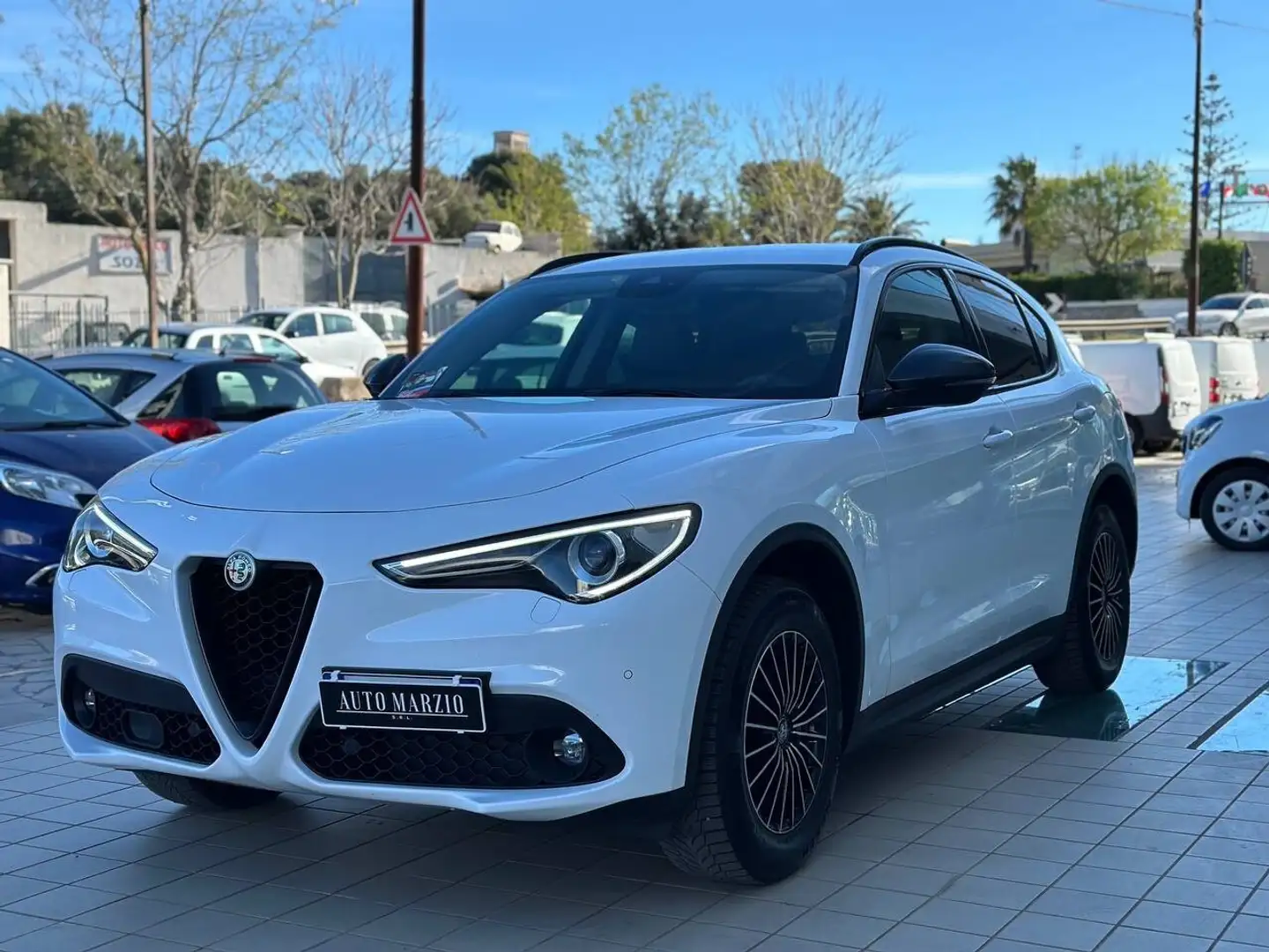 Alfa Romeo Stelvio 2.2 Turbodiesel 210 CV AT8 Q4 Executive Blanc - 1