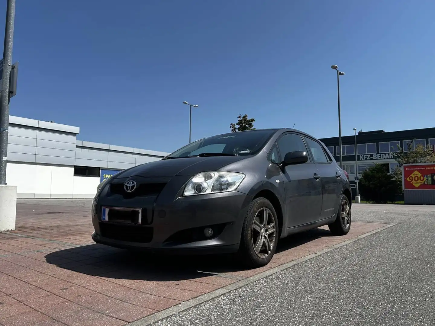Toyota Auris 1.4 VVT-i - 2