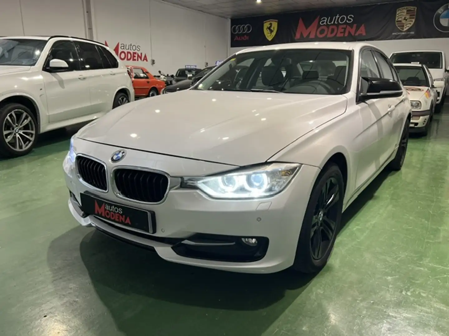 BMW 318 318dA Sport Blanco - 2