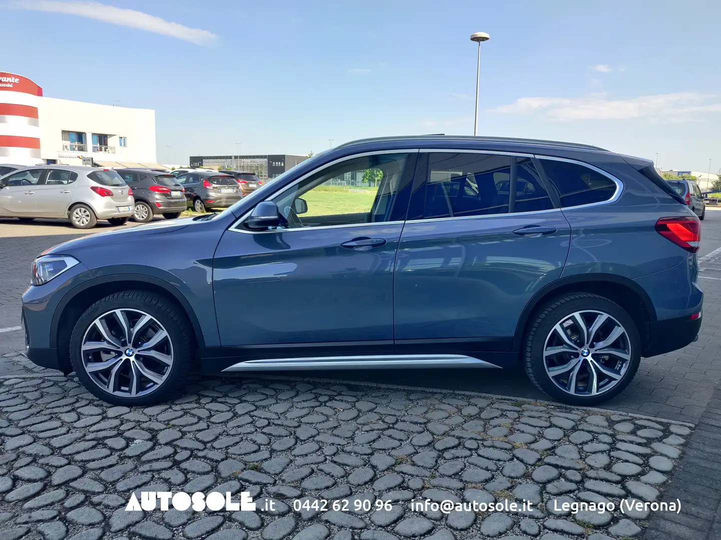 BMW X1 X1 20D Sdrive XLine Automatica Grigio - 2